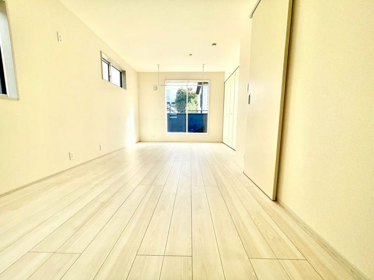 【Bedroom】中央に位置する5.25帖と5.0帖の洋室