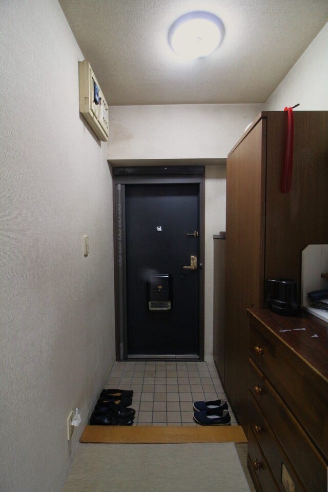 シューズボックス付きのため、ご家族の靴をスッキリ収納できそうです。