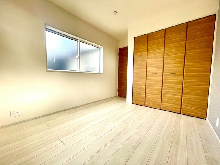 【Bedroom】南に位置する5.0帖洋室別角度