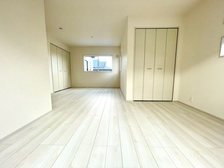 【Bedroom】中央に位置する5.0帖と6.37帖の洋室