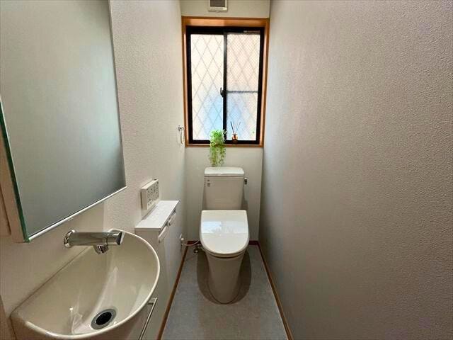 1階トイレ:2カ所にトイレがあることで家族の利用が重なっても慌てずに使用できますね
(2026年2月5日 撮影)