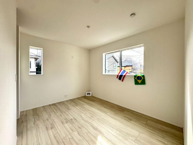 【Bedroom】ナチュラルな内装で、リラックスできる空間。寝室や書斎にも最適です。