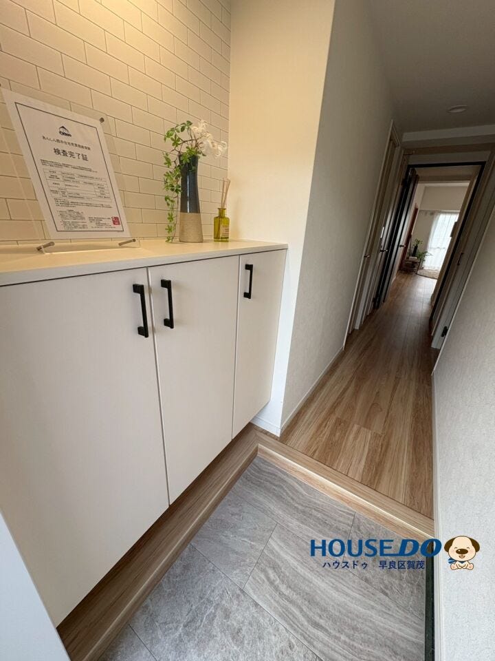 たくさん靴をしまえるシューズボックスです♪