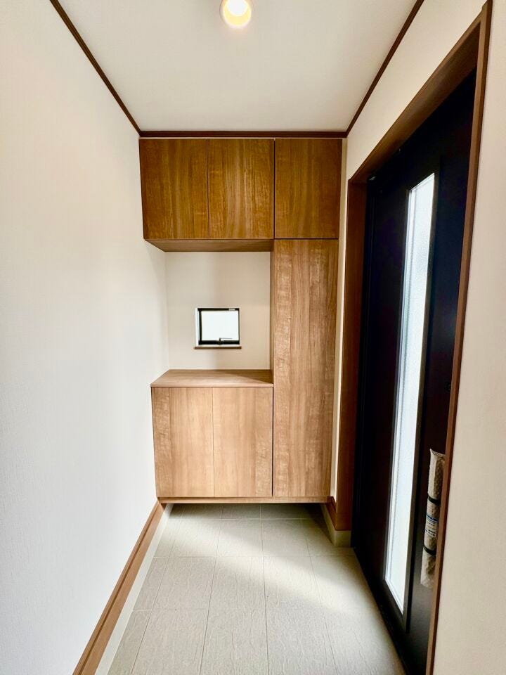 備え付けシューズクローゼットのおかげで玄関すっきり!