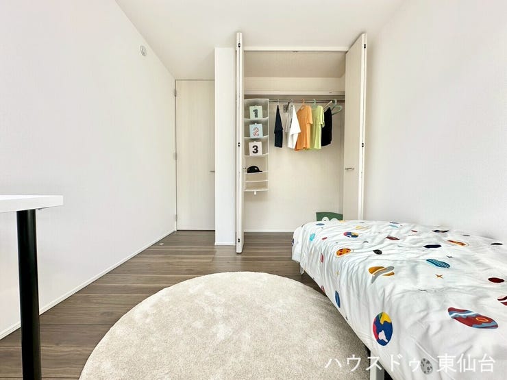 大きなクロゼットです♪整理整頓が得意になれそうです♪