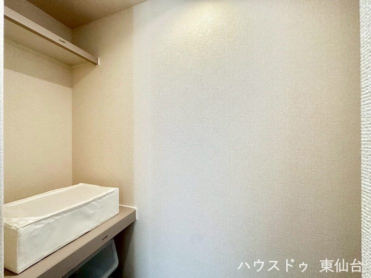 2階の納戸スペースです♪1.5帖ほどの広さがあります