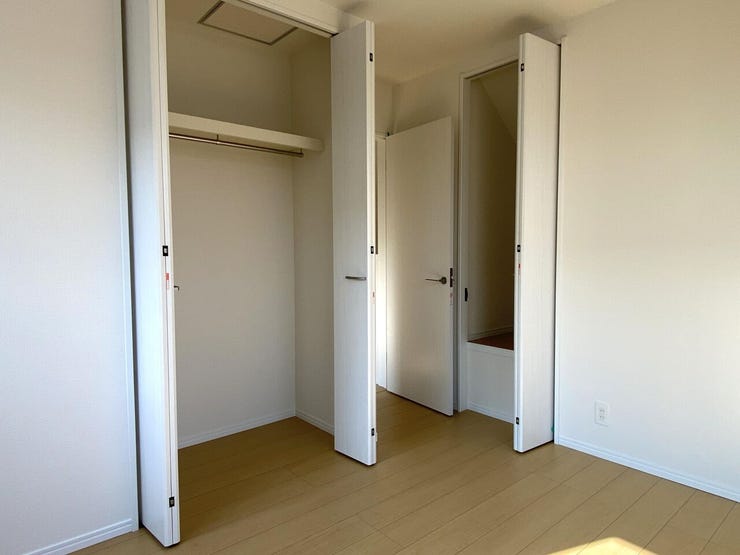 2階約6.37帖洋室