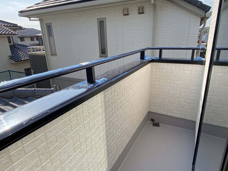 2階約6.0帖洋室の隣接バルコニー