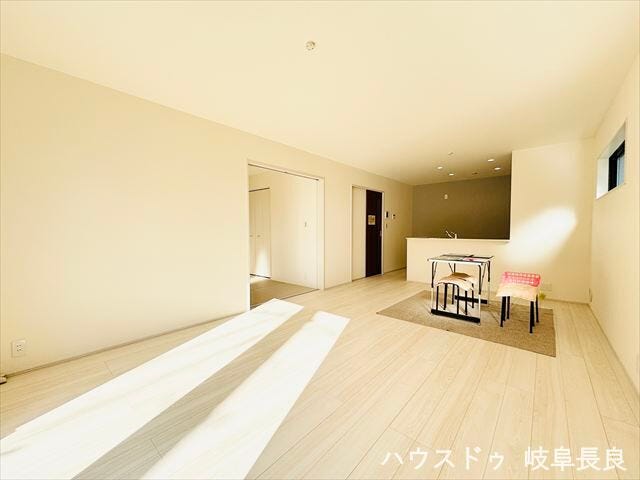 住まいは、生活の拠点。使いやすい部屋の大きさや動きの少ない動線など、長く住む家だからこそ、ムダがなく住みやすく。