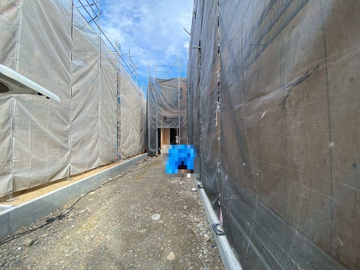 2号棟に繋がる道路になります!