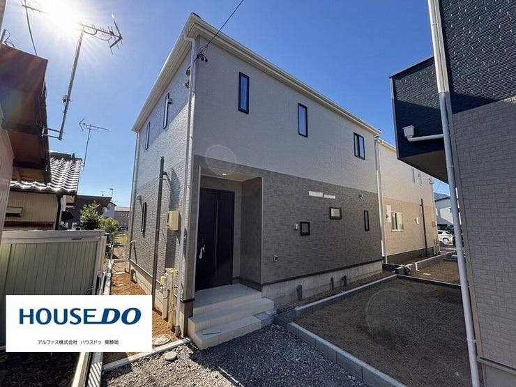 【外観】
8号棟
2階建て木造住宅