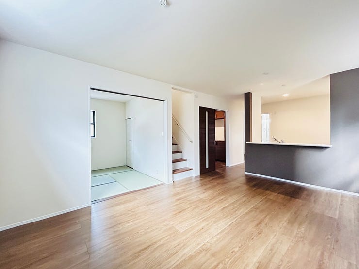 ◇広々としたリビングでゆっくりくつろげます♪