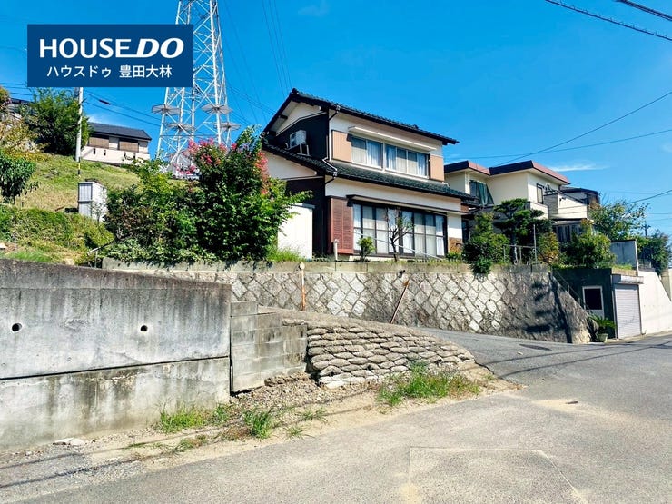 【外観】
*前山小学校・豊南中学校*
見るだけ聞くだけOK!【お気軽に資料請求!不動産のことならなんでも/ハウスドゥ豊田大林】