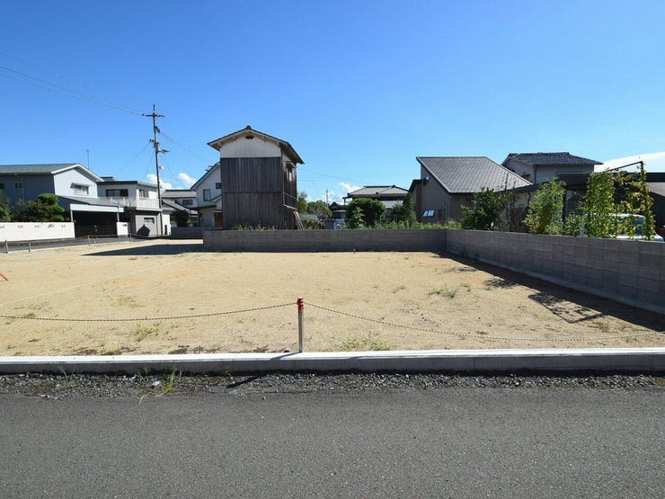 外観を北側より撮影