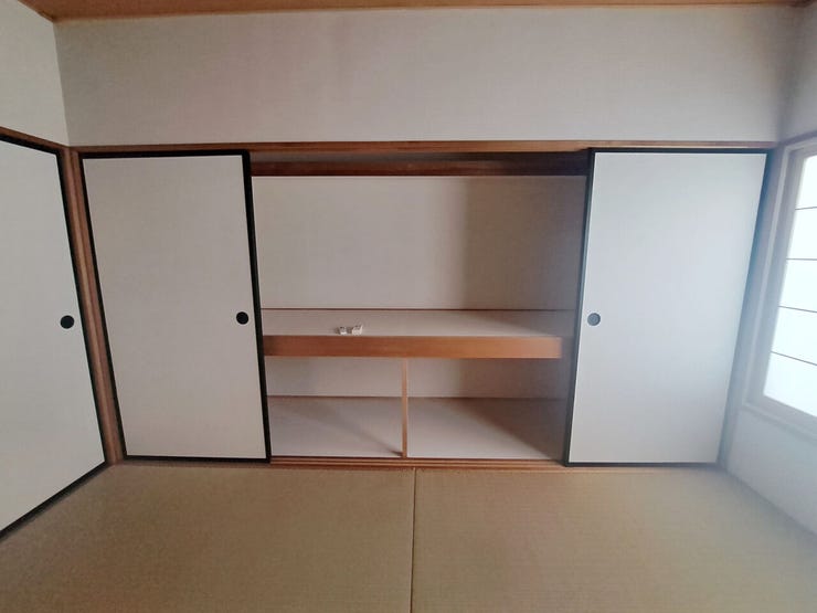 室内(2025年10月)撮影
◎現地案内予約受付中!◎
押入付き!用途に合わせて使用できます。