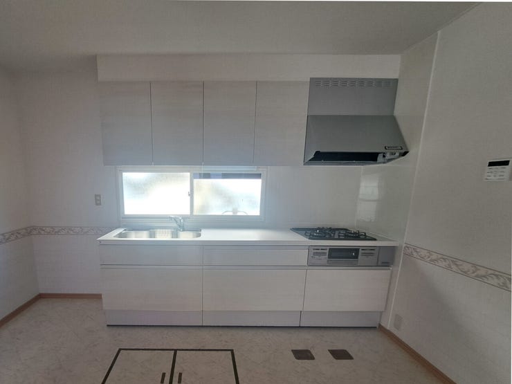 室内(2025年10月)撮影
◎現地案内予約受付中!◎
壁付けキッチンのため集中して家事や料理ができます◎