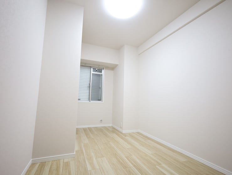 5.6帖の洋室。書斎や趣味部屋、キッズスペースにもぴったりです。