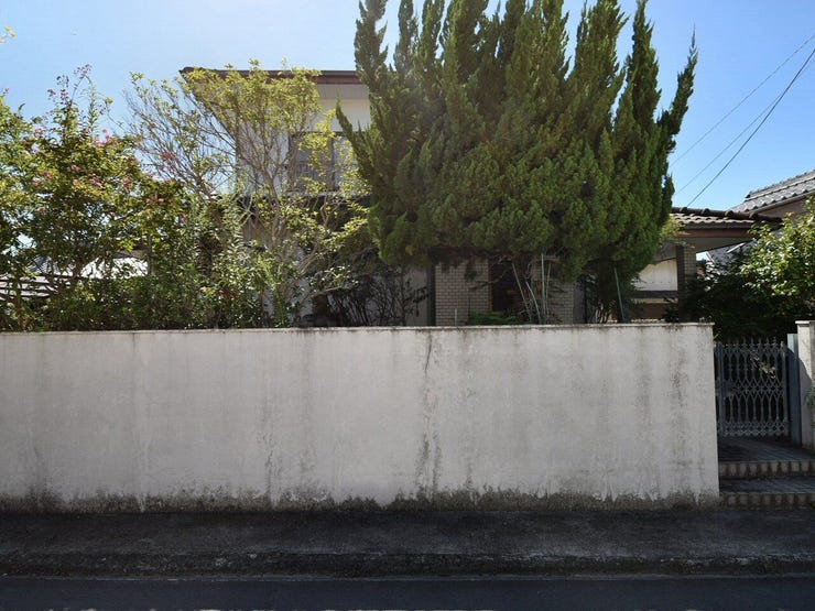 外観を東側より撮影