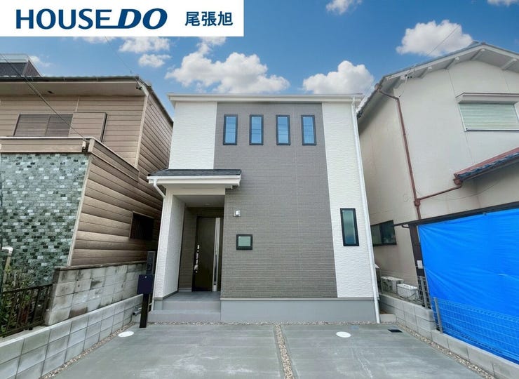 【建物外観】外観はお家の顔です。シンプルでおしゃれな外観は、長い目で見ても飽きが来ず、毎日の帰りが楽しみになってきます。このような立派なお家に帰れることが誇らしくなること、間違いなしです!