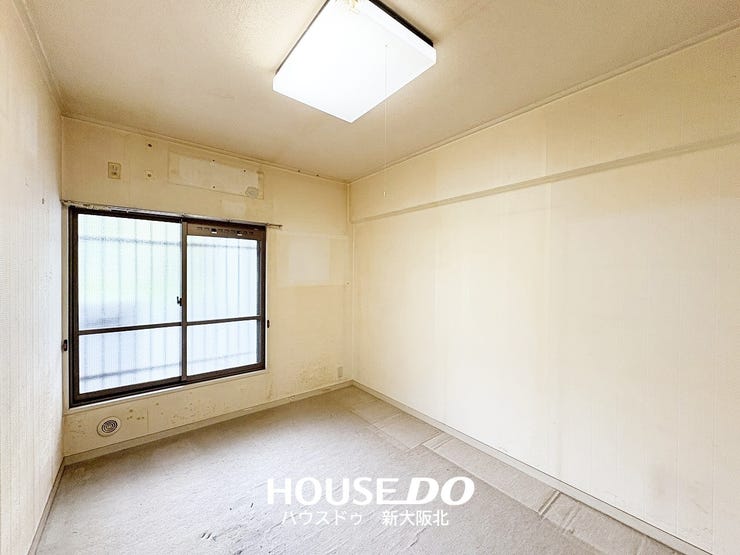 ■5.9帖洋室
■各居室は独立性が高く、プライベートを大切にするご家族にもオススメの間取りです!