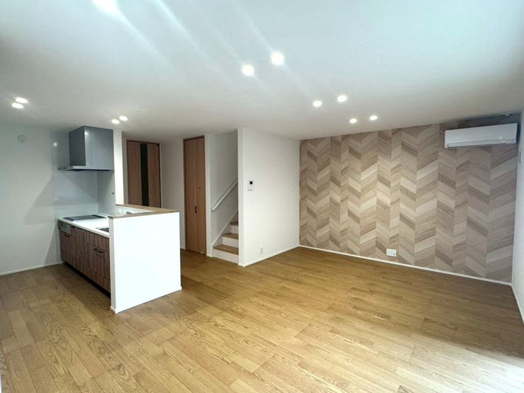 リビング② 家族が集う、広々LDK。視線が抜ける対面キッチン設計