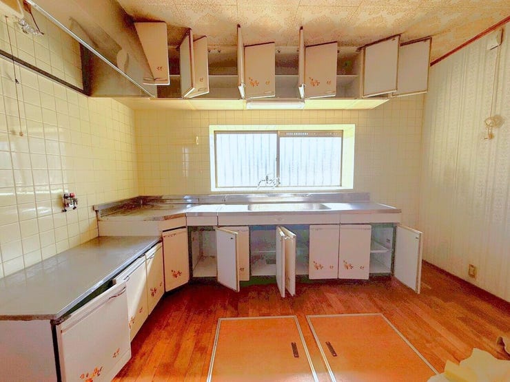 収納スペースもたっぷりあるので散らかりがちなキッチンもすっきりとできます。