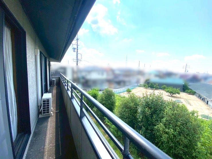 *バルコニー*