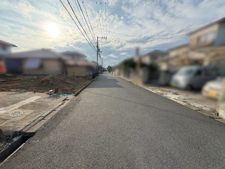 駐車がしやすい前面幅員6mの公道♪