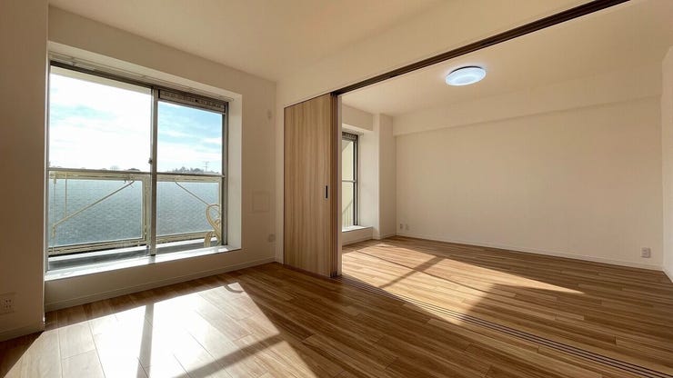 LDKとの境を開放すると、約21帖の広々とした空間が生まれます