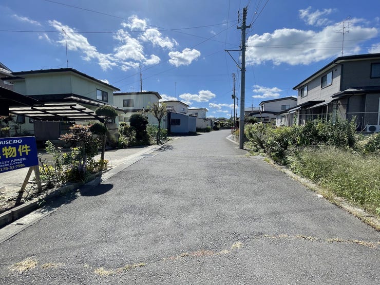 現地(2025年9月)撮影
◎建築条件無し◎
詳細は、ハウスドゥ 八戸市庁前までお気軽にお問い合わせくださいませ♪