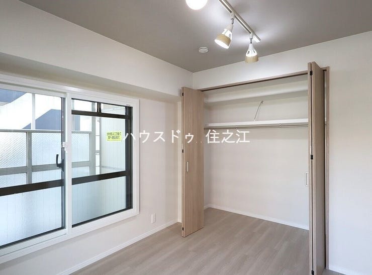 大型のCLがございますのでお部屋の中がスッキリ片付きますよ