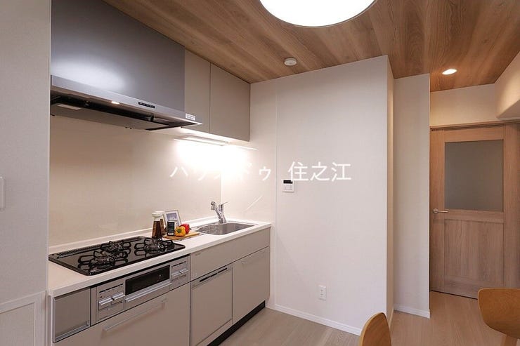 後片付けもラクラクな食洗機付です。忙しいママをサポート