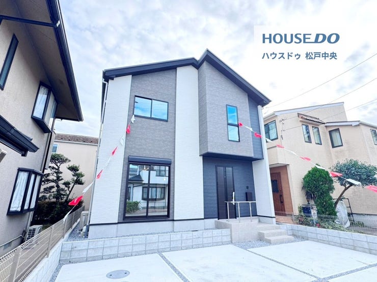 ◎外観(11/6撮影)
【建物完成しました!】
ご案内はハウスドゥ!におまかせください!
ご見学のご予約はお気軽にフリーダイヤル【0800-800-7935】まで!