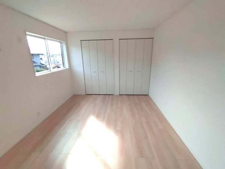 ★2階洋室 8.7帖