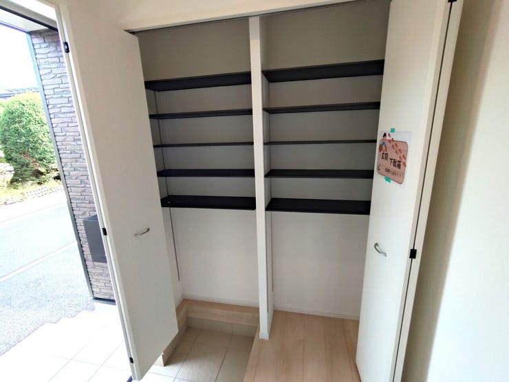 ★玄関収納スペース