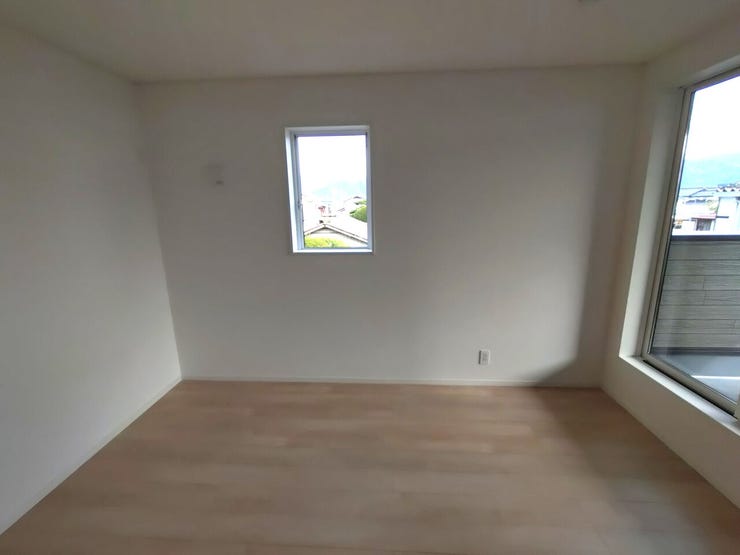 ★2階洋室 6.5帖