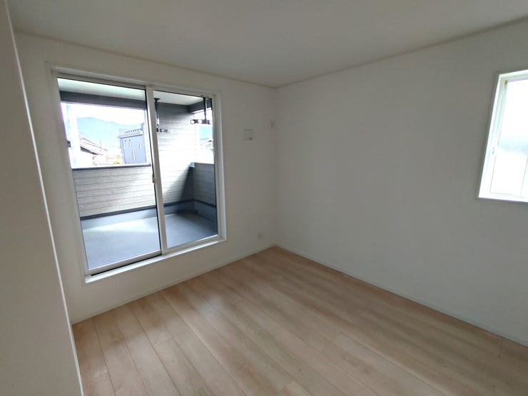 ★2階洋室 6.3帖