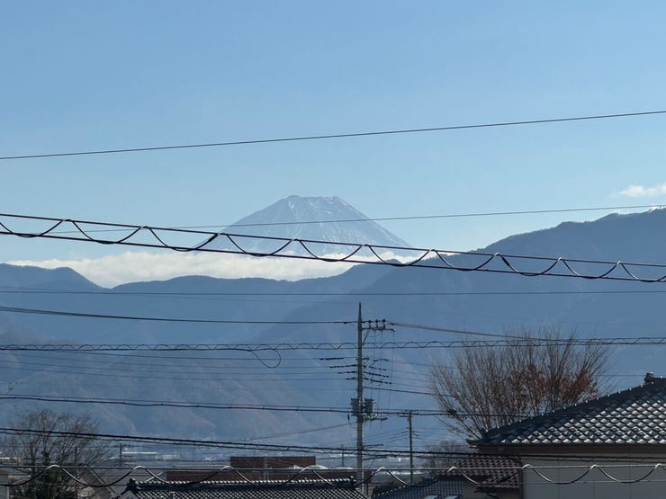 バルコニーから富士山を眺めることができます♪(南アルプス市下宮地 新築建売住宅)