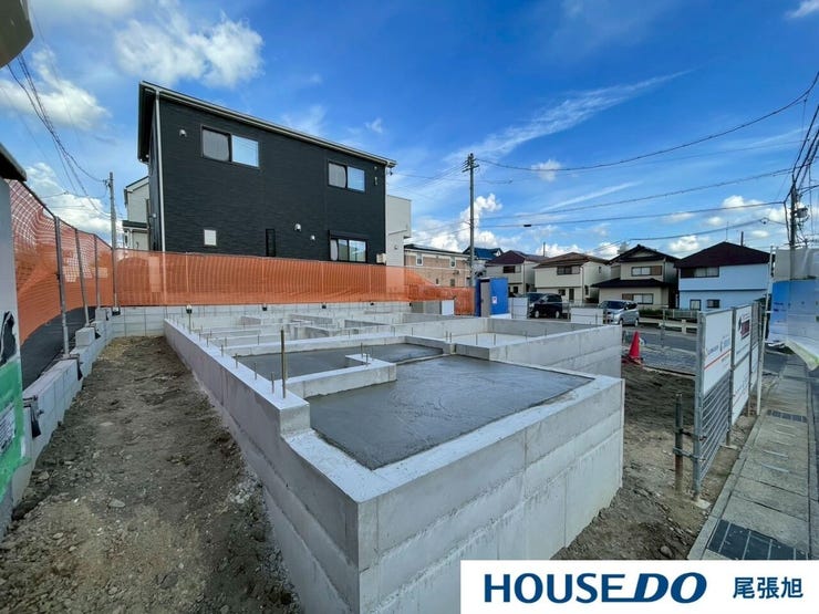 【建築中 基礎段階】基礎工事中だからこそわかる住まいの信頼感!完成後には見えなくなる部分を直接チェック。安心の品質で作られる住まいを一緒に見守りながら、理想の家を手に入れる特別な機会です。