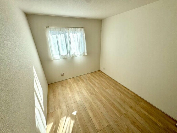 【Bedroom】主寝室や子ども部屋、在宅ワークにも使える洋室。暮らしに合わせて自由にレイアウトできます。