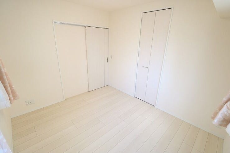 嬉しいクローゼット付き洋室