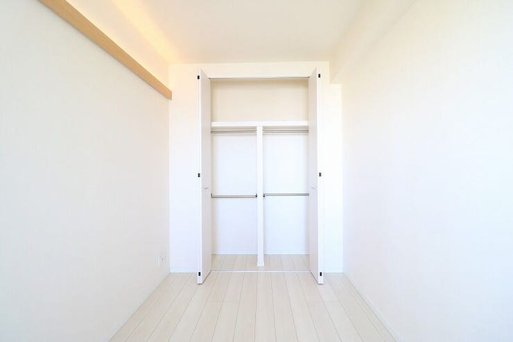 嬉しい広々としたクローゼット付き