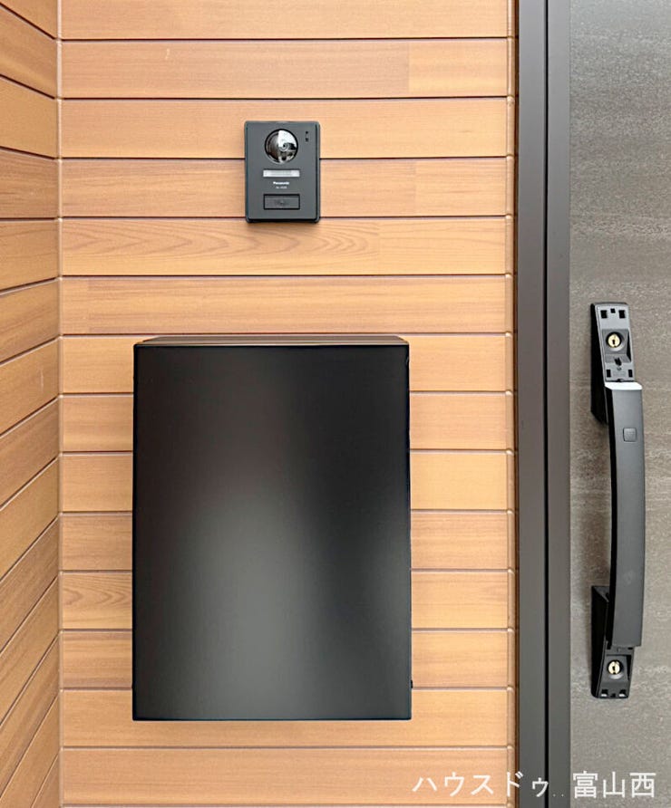 宅配ボックス付き