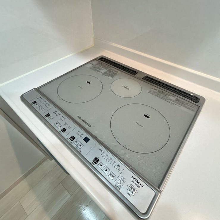 IHクッキングヒーターで安心安全!小さなお子様と一緒にお料理も楽しめます♪お掃除も楽々で、家事の時短にも♪