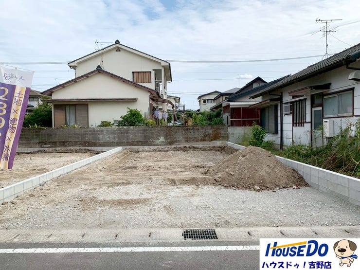 2号棟:右側
令和8年2月完成予定。
撮影日:令和7年11月2日