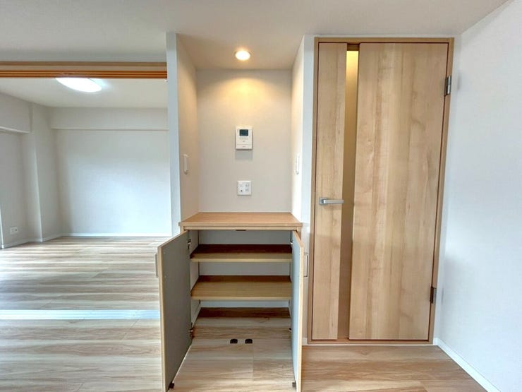 TVモニター付きインターホンで家の中にいながら来訪者の顔が確認できて安心です!