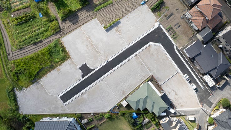 道路幅員約5m~6mあります!