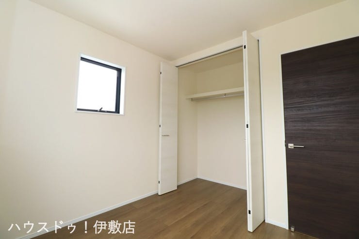 東餅田 新築戸建 【2F洋室4.5帖】
クローゼット付！お部屋を広く使用できます