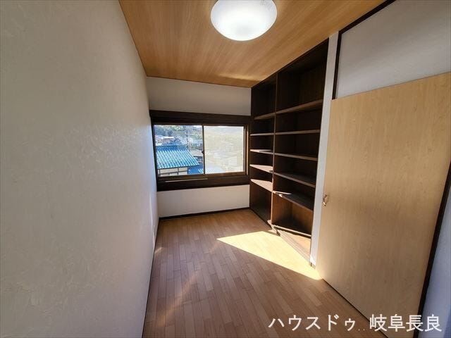 ≪書斎≫多目的に使える書斎は、暮らしにゆとりと快適さをプラスしてくれます。