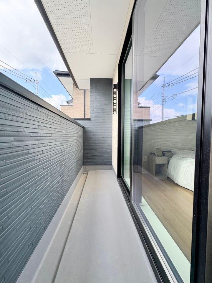 ふとんやタオルケットなどのサイズの大きいものも干しやすいです。